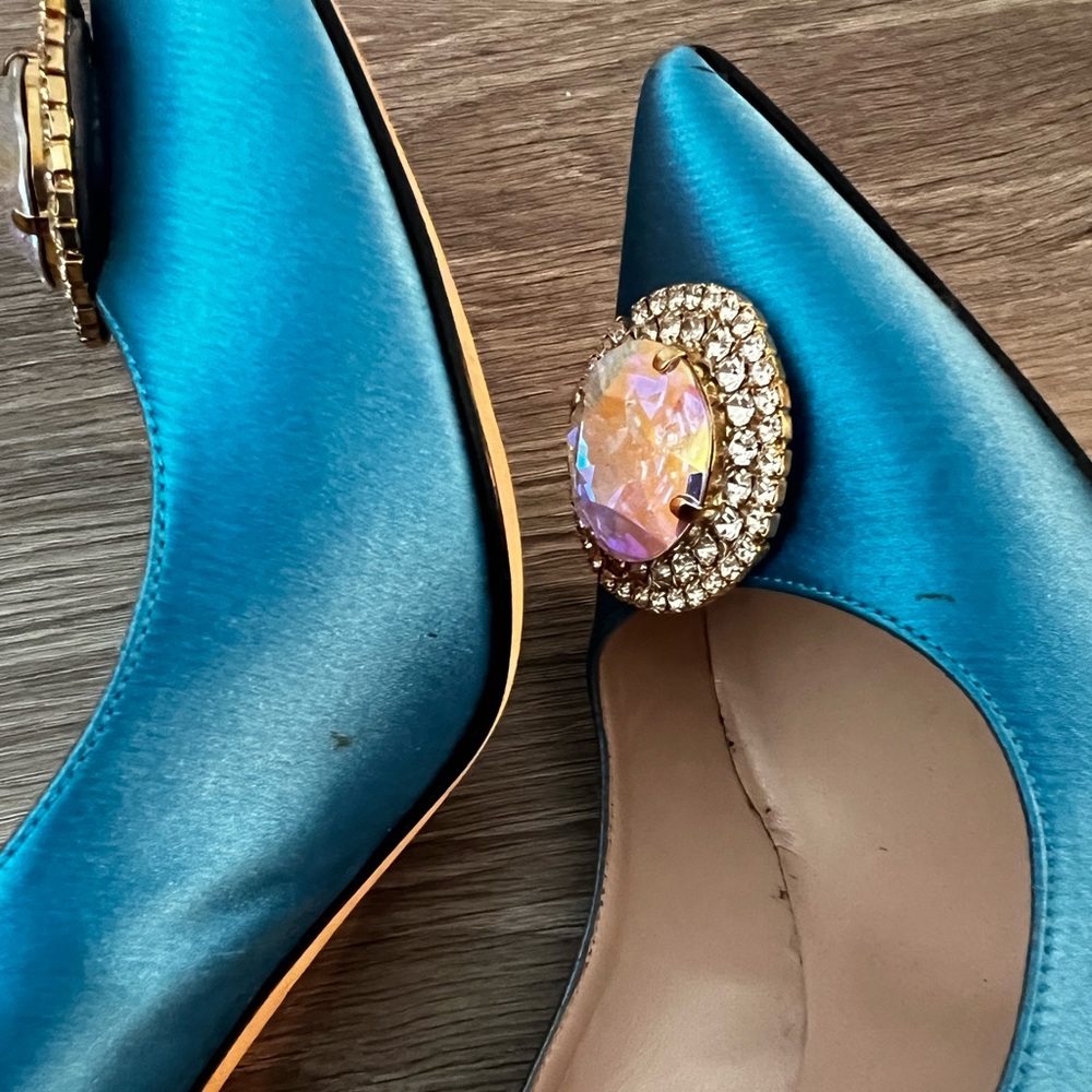 SJP Sarah Jessica Parker Turquoise/Aqua Blue Pump with Jewel Front - Picture 4 of 13